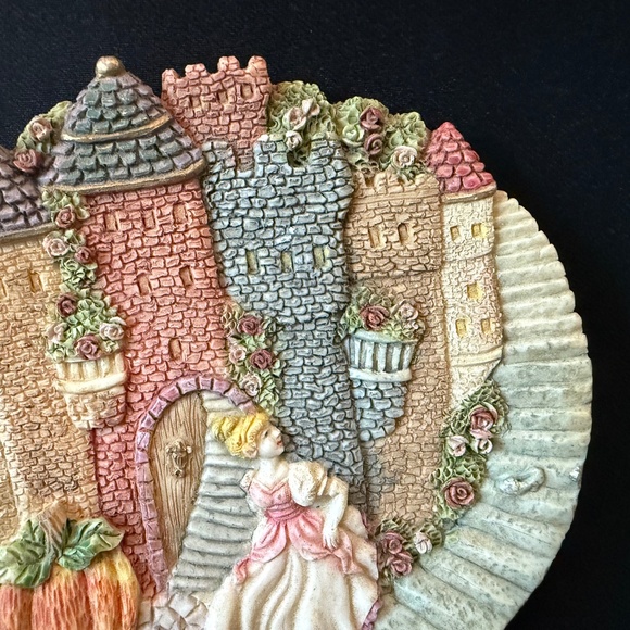 POPULAR IMPORTS 1996 Cinderella Decorative Plate - Picture 3 of 7